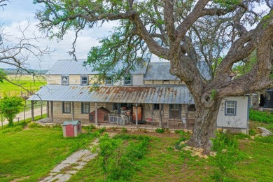 Located just 30+/- minutes from historic Fredericksburg, this - photo 4