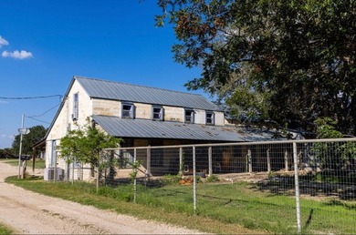 Located just 30+/- minutes from historic Fredericksburg, this - photo 5