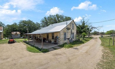 Located just 30+/- minutes from historic Fredericksburg, this - photo 6