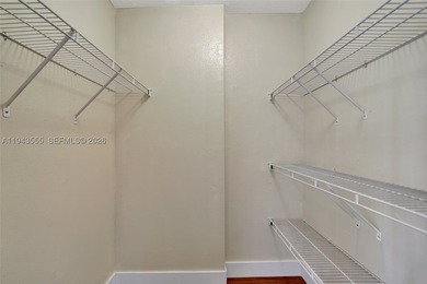Updated spacious 2/2 with newer appliances including A/C. 2nd - photo 13