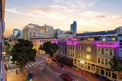 Perched above the Gaslamp Quarter, this fifth floor 1-bed - photo 13