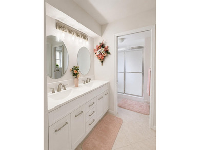 Beautifully updated HUGE corner-unit condo in the desirable - photo 14