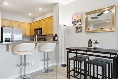 Perched above the Gaslamp Quarter, this fifth floor 1-bed - photo 16