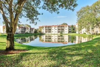 Lake Condo For Sale in Fort Pierce, Florida