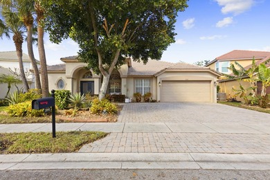 Charming 1-story residence offering 2,887 sq ft of refined - photo 2
