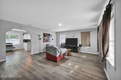 Motivated sellers and a great opportunity just minutes from - photo 3
