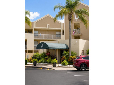 Beautifully updated HUGE corner-unit condo in the desirable - photo 23
