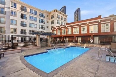 Perched above the Gaslamp Quarter, this fifth floor 1-bed - photo 30