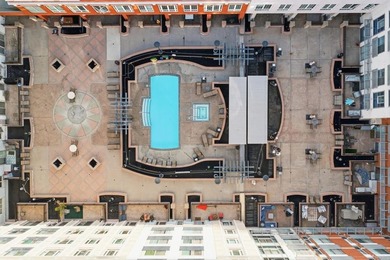 Perched above the Gaslamp Quarter, this fifth floor 1-bed - photo 34