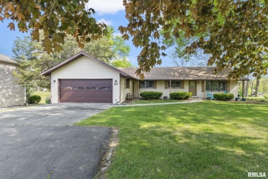 Lake Home For Sale in Petersburg, Illinois
