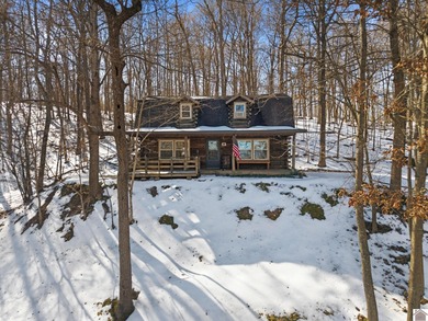 Lake Barkley Home For Sale in Eddyville Kentucky