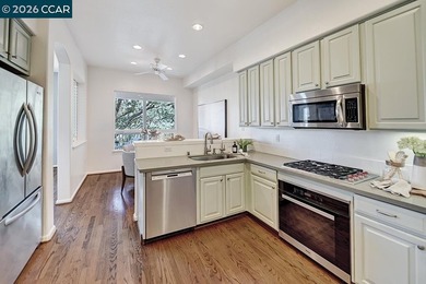 This level-in home is blessed by beautiful natural panoramic - photo 10