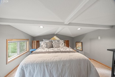 Wooded coastal retreat in the highly desirable Whaleshead Beach - photo 12