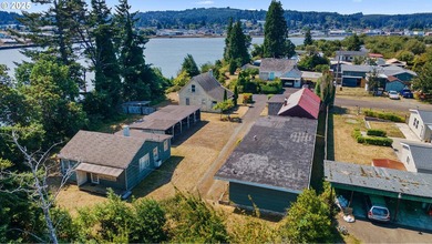 Unique time capsule income property for sale in Coos Bay - photo 1