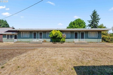 Unique time capsule income property for sale in Coos Bay - photo 6