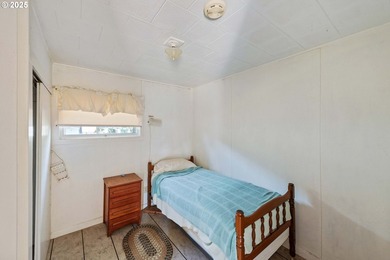 Unique time capsule income property for sale in Coos Bay - photo 9
