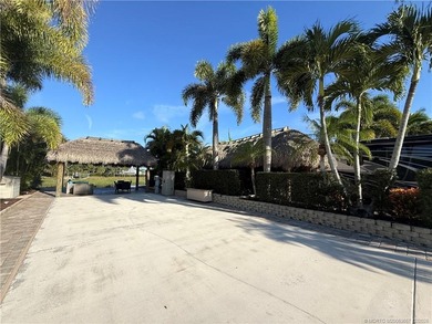 Exquisite lakefront lot backing onto the largest natural lake in - photo 11