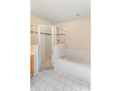 BACK ON THE MARKET DUE TO FAILED SELLER CONTINGENCY Welcome to - photo 7