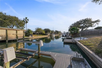 Welcome to your dream waterfront oasis! This stunning 3-bedroom - photo 32