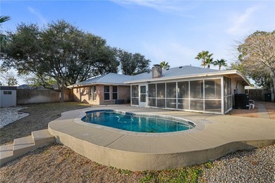 Welcome to your dream waterfront oasis! This stunning 3-bedroom - photo 33
