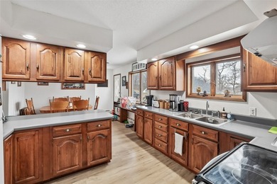 Have you been wanting for a Grinnell acreage? This one might be