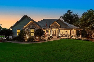 Stunning 3-bedroom, 2.5-bath custom home with a dedicated office - photo 1
