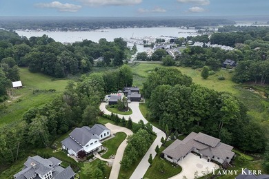Set privately within WestShore, this striking modern compound - photo 5