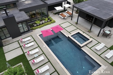 Set privately within WestShore, this striking modern compound - photo 6