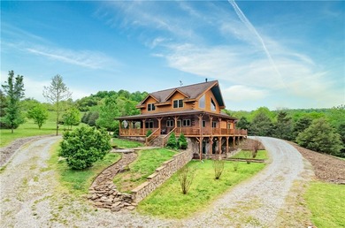 Welcome to this magnificent custom-built, locally-milled log - photo 4