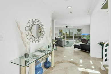 Just one house from the ocean, this fully gated luxury residence - photo 8
