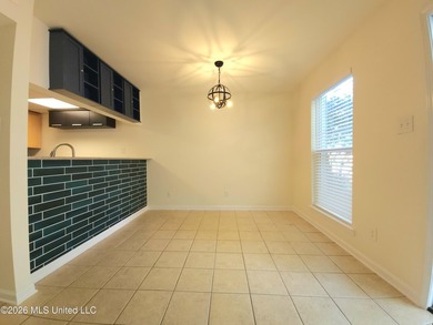 Welcome to affordable condo living in one of the Mississippi - photo 6