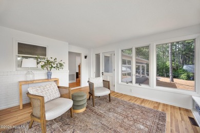 A rare lakefront find! This beautifully updated 3-bedroom - photo 14