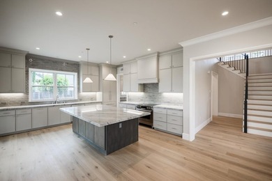 Welcome to Altamonte at Sandraya Heights, where luxury - photo 15