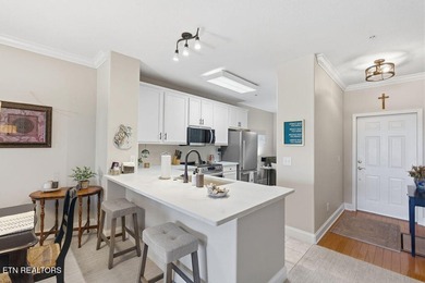 Updated condo in the exclusive gated community of Rarity - photo 10
