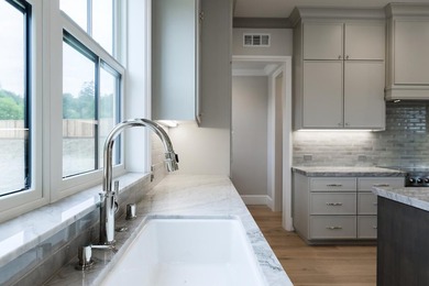 Welcome to Altamonte at Sandraya Heights, where luxury - photo 21