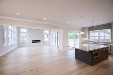 Welcome to Altamonte at Sandraya Heights, where luxury - photo 27