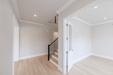 Welcome to Altamonte at Sandraya Heights, where luxury - photo 38