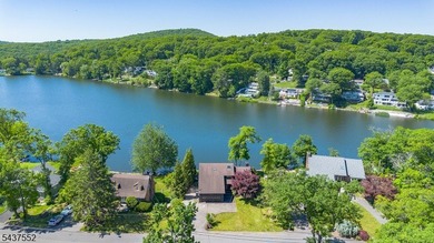 Experience the ultimate lakefront lifestyle in this exceptional - photo 3
