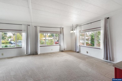 Move-in ready 2 bed, 2 bath home in a quiet 55+ park with a