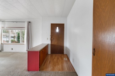 Move-in ready 2 bed, 2 bath home in a quiet 55+ park with a