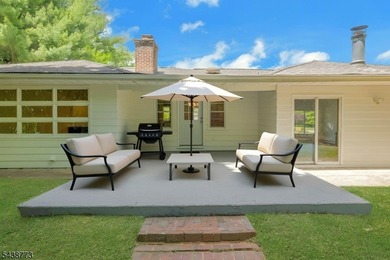 Set on a 0.646-acre property in Oakland's highly regarded - photo 11
