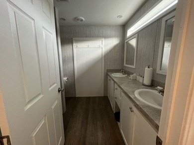 Welcome home to this beautiful 2019 Chariot Eagle Aurora - photo 19