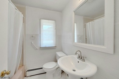 Set on a 0.646-acre property in Oakland's highly regarded - photo 24