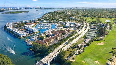 Meticulously maintained North Palm Beach waterfront gem in the - photo 24