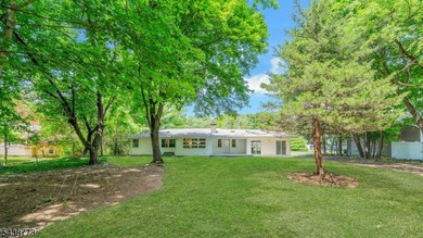 Set on a 0.646-acre property in Oakland's highly regarded - photo 31