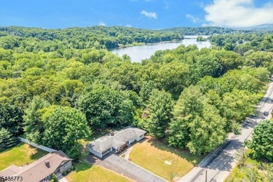 Set on a 0.646-acre property in Oakland's highly regarded - photo 32