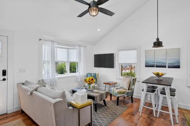 Rare downtown Vineyard Haven compound offering! A unique - photo 41