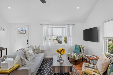 Rare downtown Vineyard Haven compound offering! A unique - photo 42