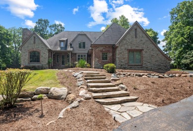 Lake Home Sale Pending in Bloomfield Hills, Michigan