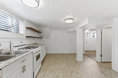 $15,000 PRICE REDUCTION!!! GET A LOWER INTEREST RATE - SELLER IS - photo 14